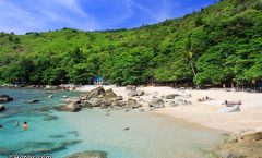 Beach dive at the great house reef - Scuba Diving